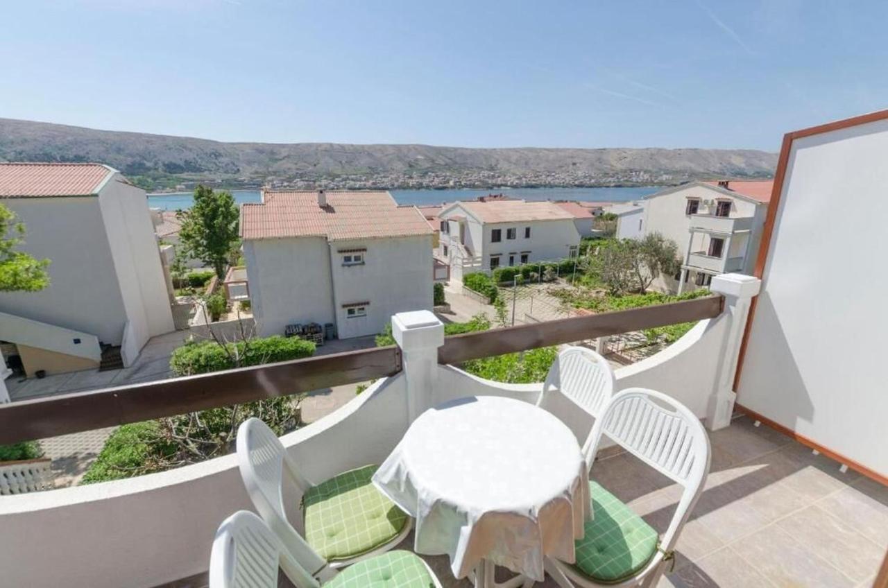 Apartments Spavalo Pag Town Eksteriør bilde