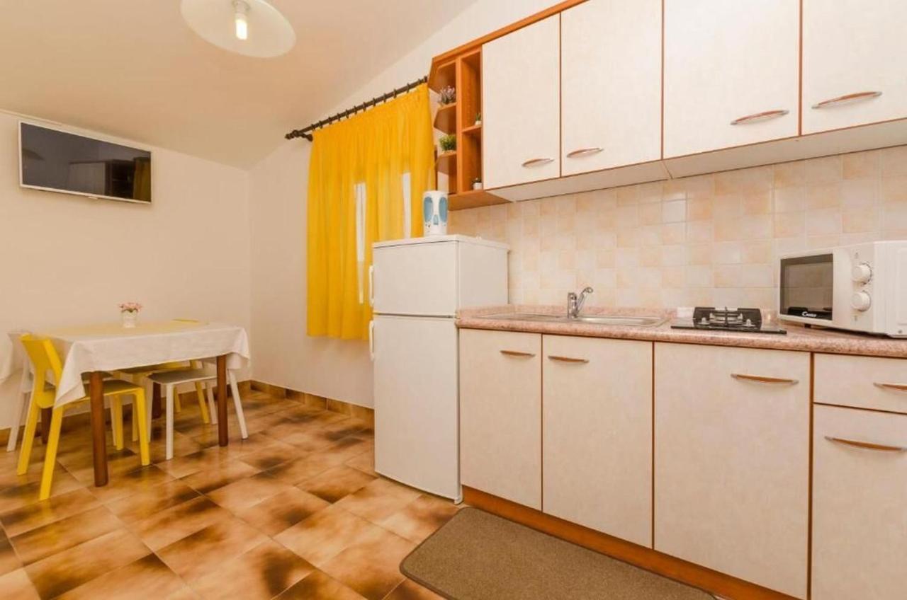 Apartments Spavalo Pag Town Eksteriør bilde